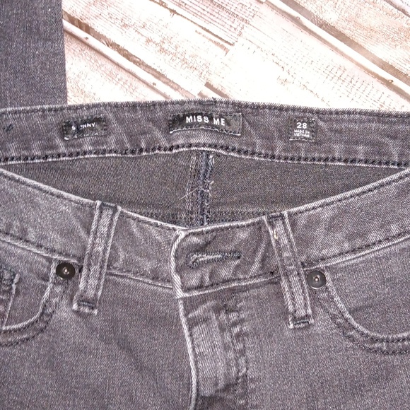 Miss Me Skinny Jeans with Sequin and Embroidered roses - Picture 5 of 5